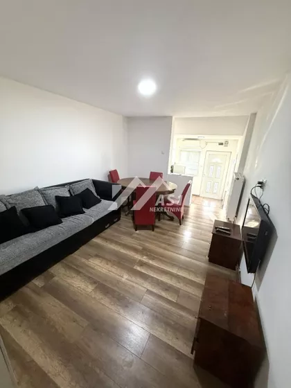 Almaška | 4zida.rs