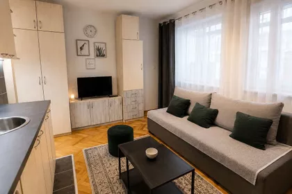 Hadži Ruvimova | 4zida.rs