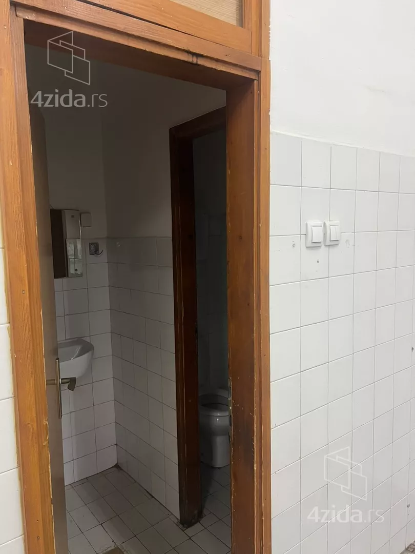 Lokal | 4zida