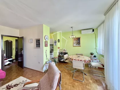 Marine Veličković | 4zida.rs