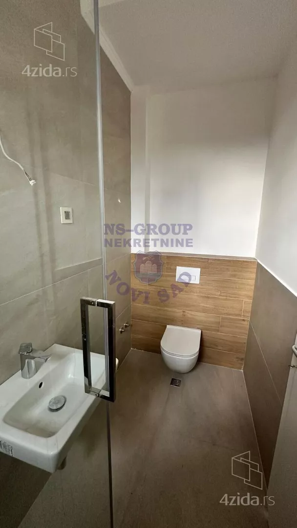 Petosoban stan | 4zida