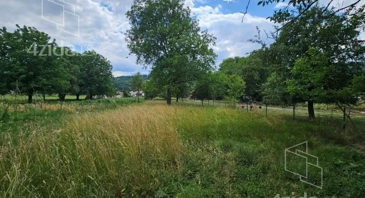 Plac | 4zida