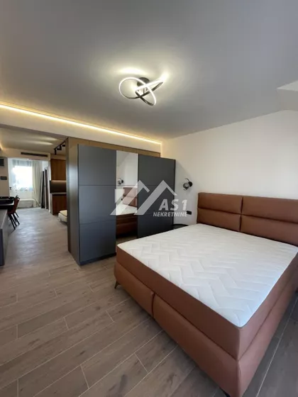 Izvidnička | 4zida.rs