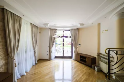 Bulevar Oslobođenja bb | 4zida.rs