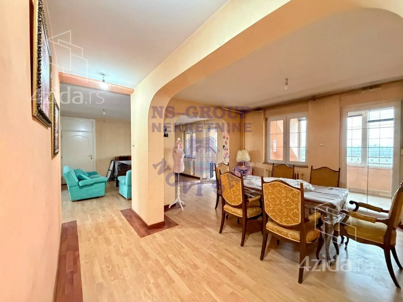 Petosoban stan | 4zida