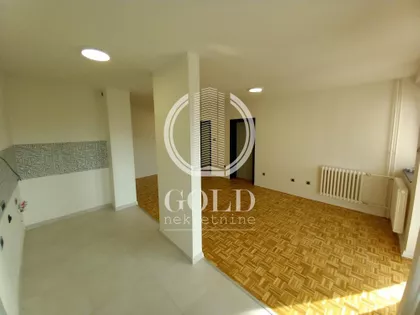 Cara Dušana | 4zida.rs