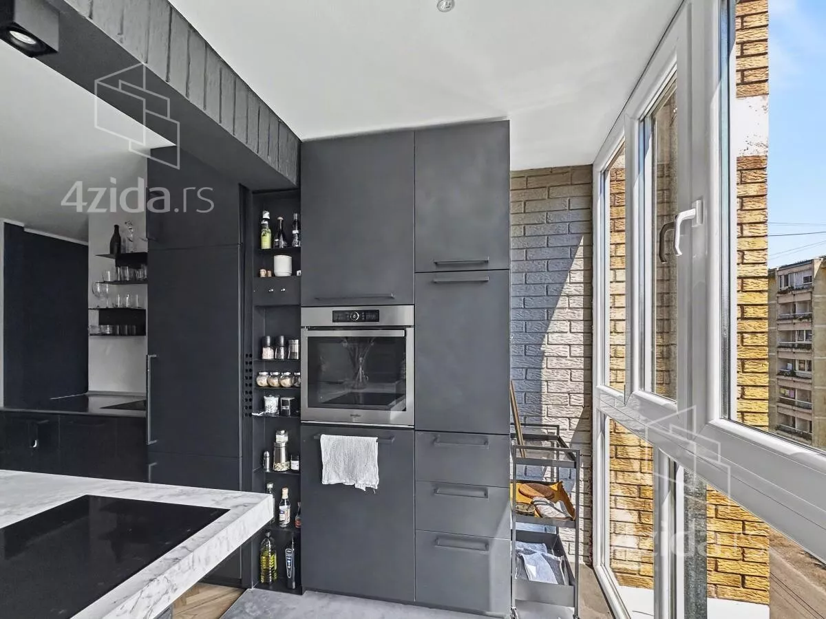 Dvoiposoban stan | 4zida