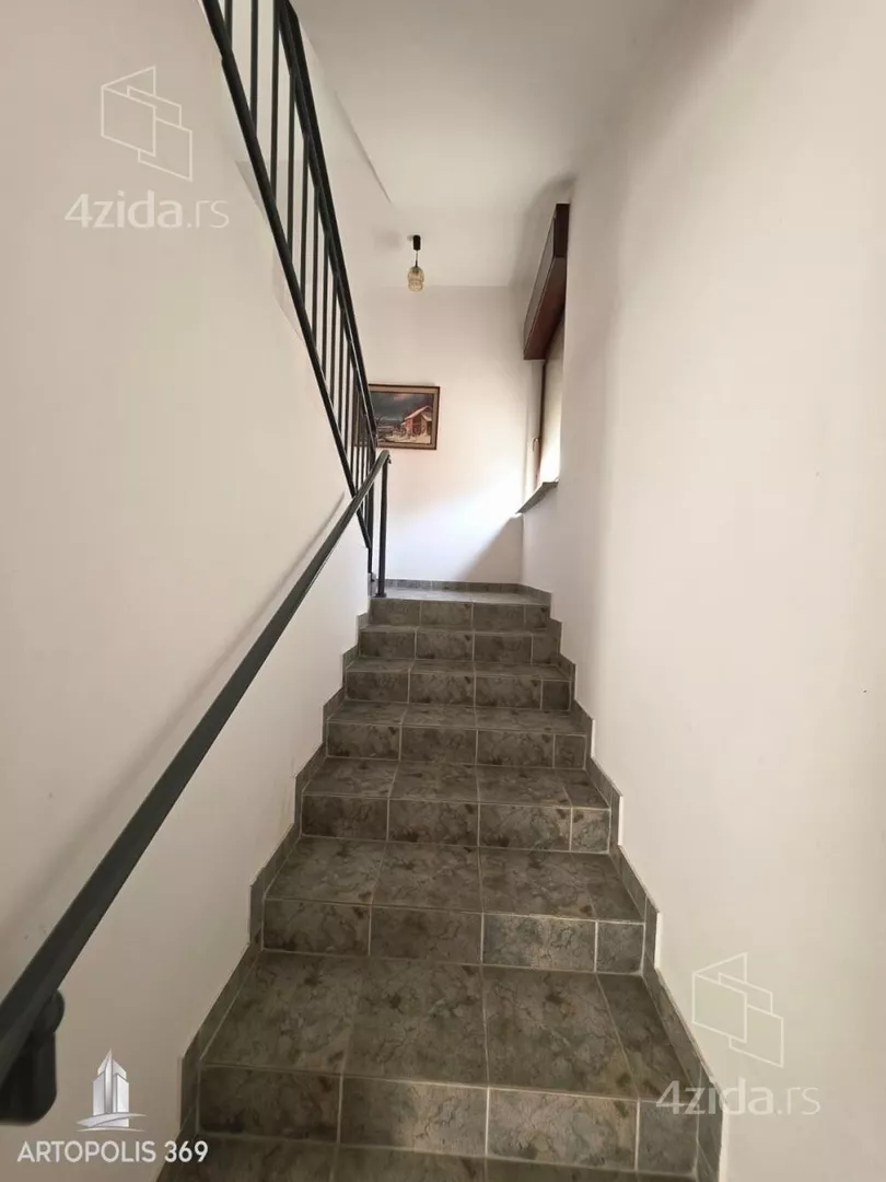 3-etažna kuća | 4zida