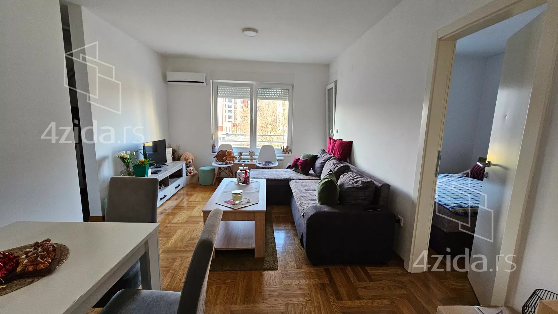 Jednoiposoban stan | 4zida