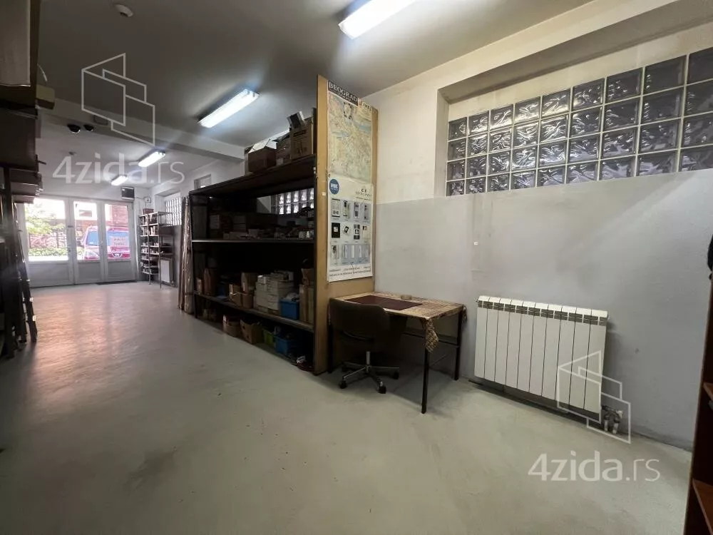 Lokal | 4zida