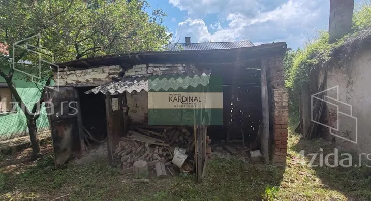 Plac | 4zida
