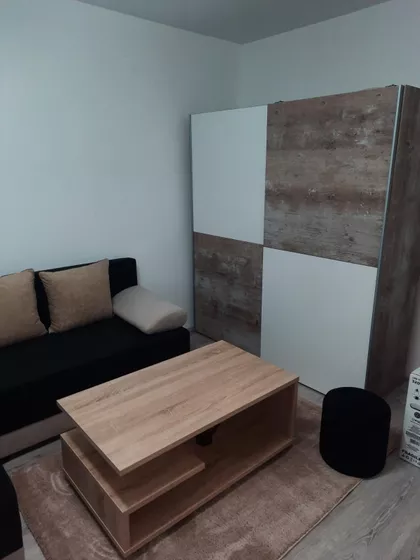 Crvenog Krsta 10 | 4zida.rs