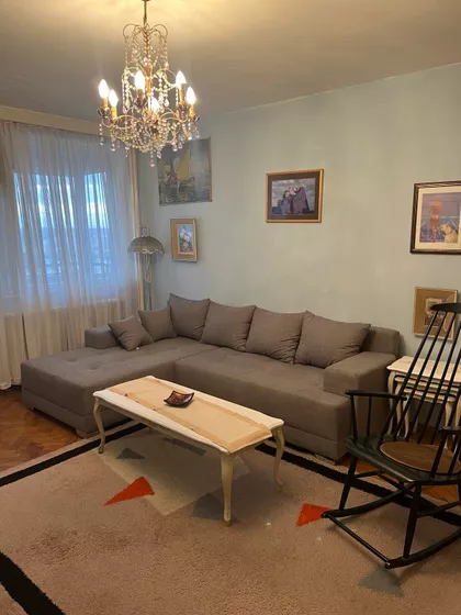 Dvadesetsedmog Marta 28 | 4zida.rs