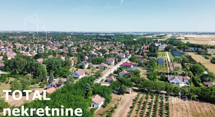 Plac | 4zida