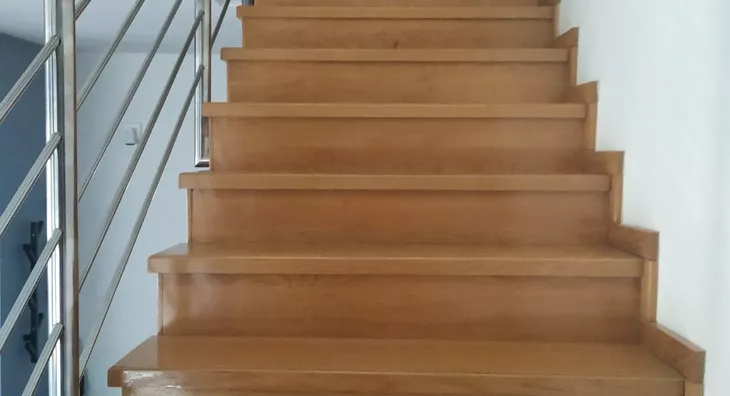 Šestoiposoban stan | 4zida