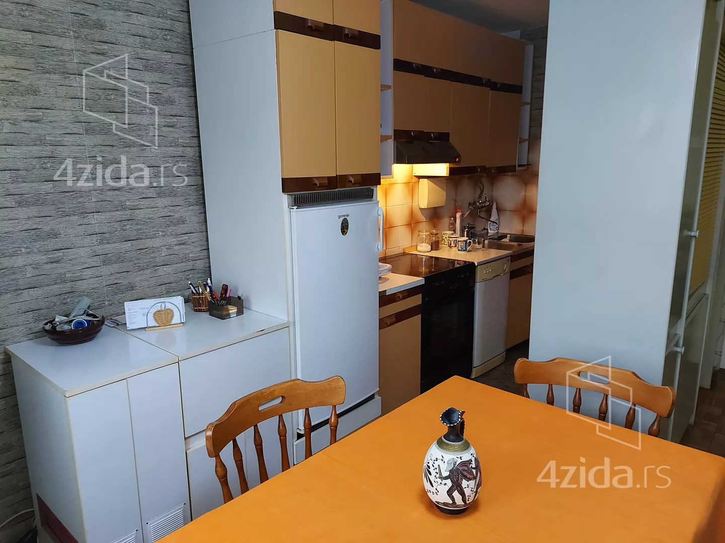 Dvoiposoban stan | 4zida