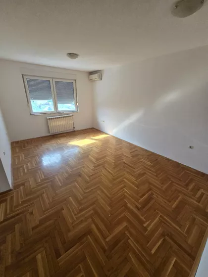 Vardarska | 4zida.rs