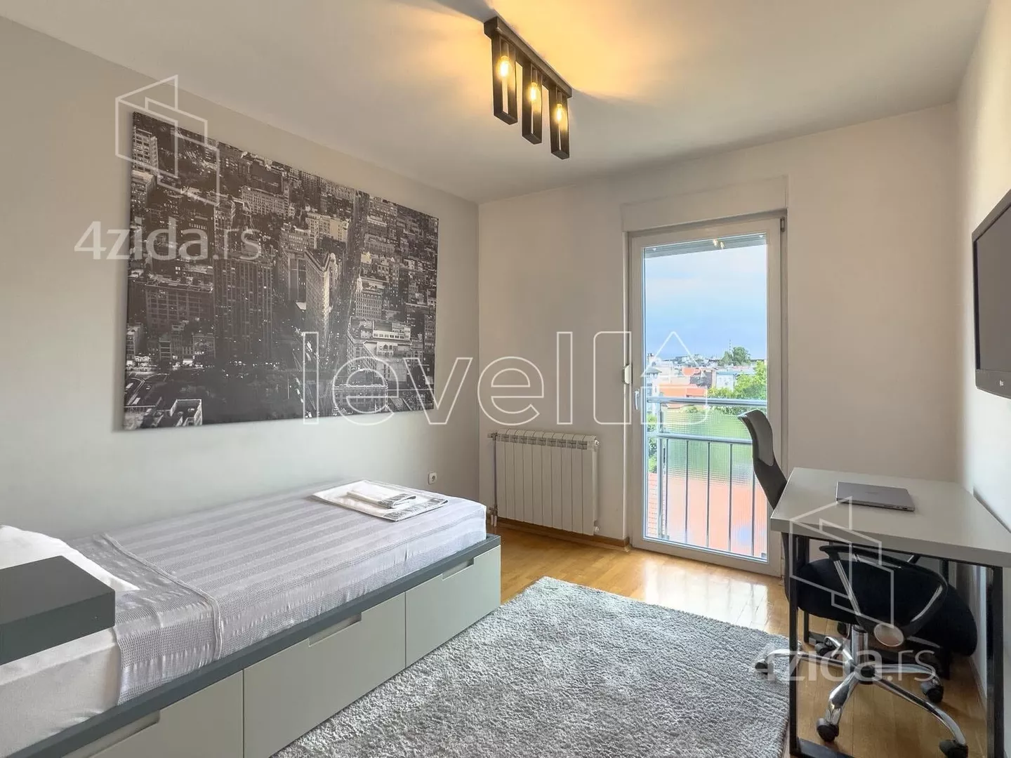 Četvorosoban stan | 4zida