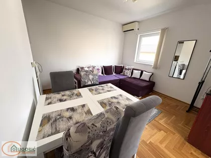 Miljana Miljanića | 4zida.rs