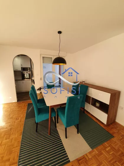 Bulevar Cara Lazara | 4zida.rs