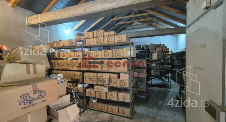 Poslovna zgrada | 4zida