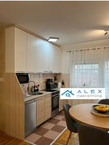 Molnar Đule | 4zida.rs