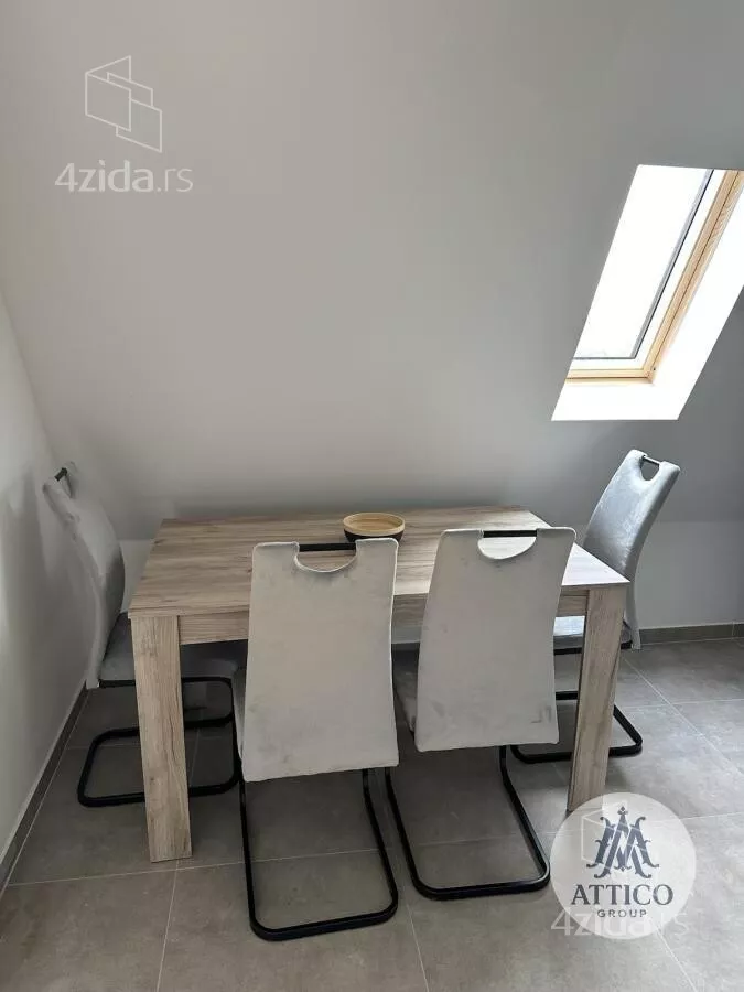 Troiposoban stan | 4zida