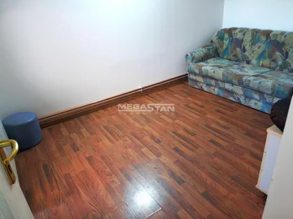 Milana Uzelca | 4zida.rs