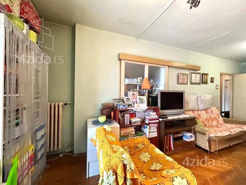 Četvoroiposoban stan | 4zida