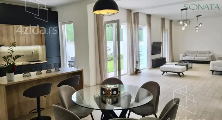 Šestosoban stan | 4zida