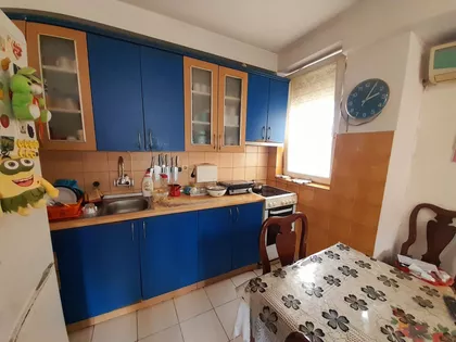 Trg Kosturnica | 4zida.rs