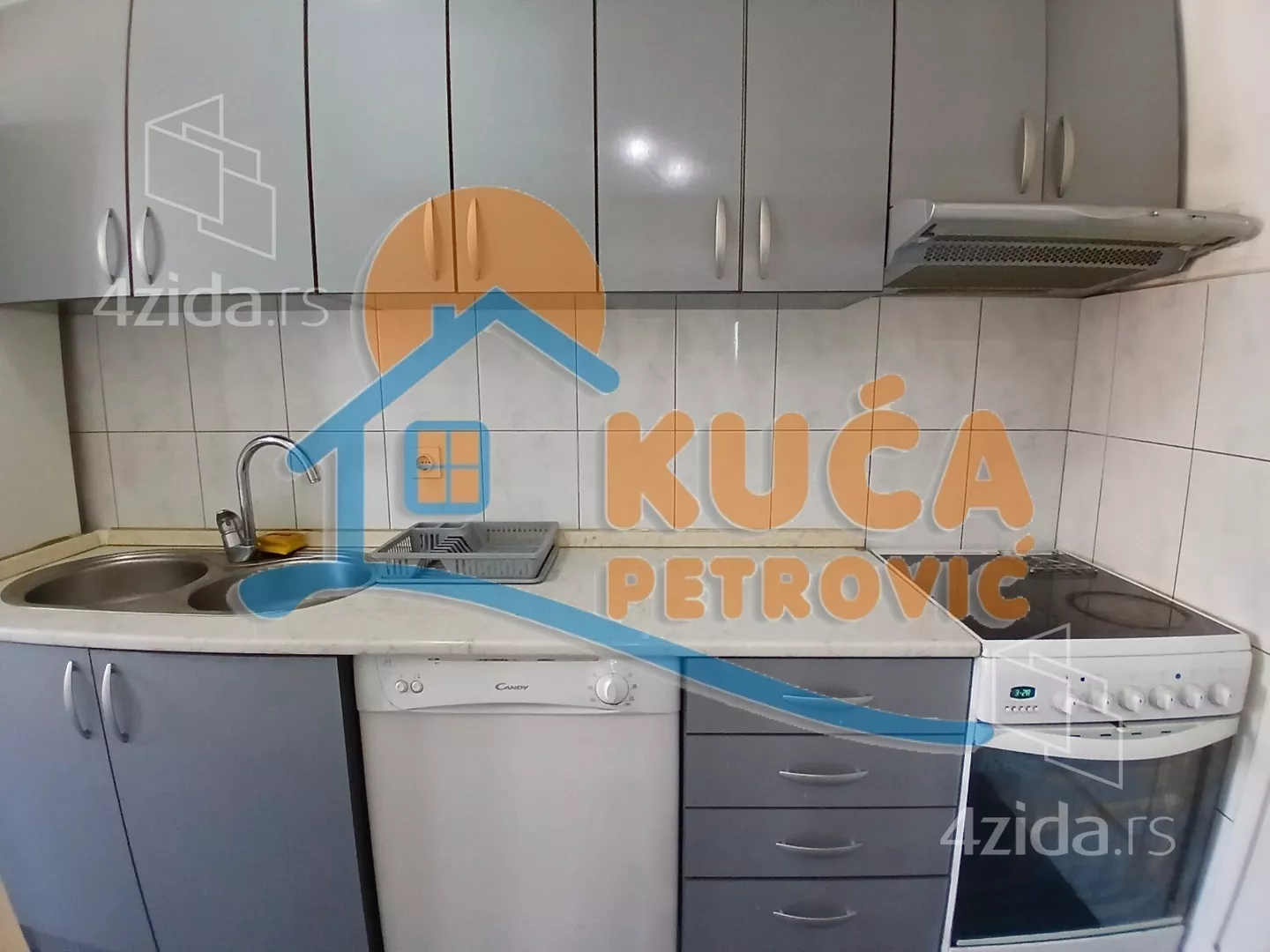 Troiposoban stan | 4zida