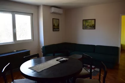 Episkopska 30 | 4zida.rs