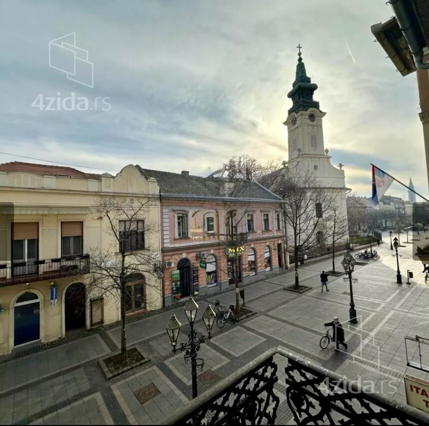 Petosoban stan | 4zida