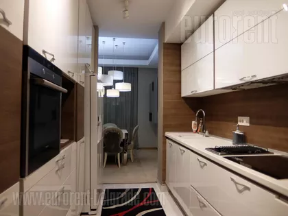 VUKOV SPOMENIK | 4zida.rs