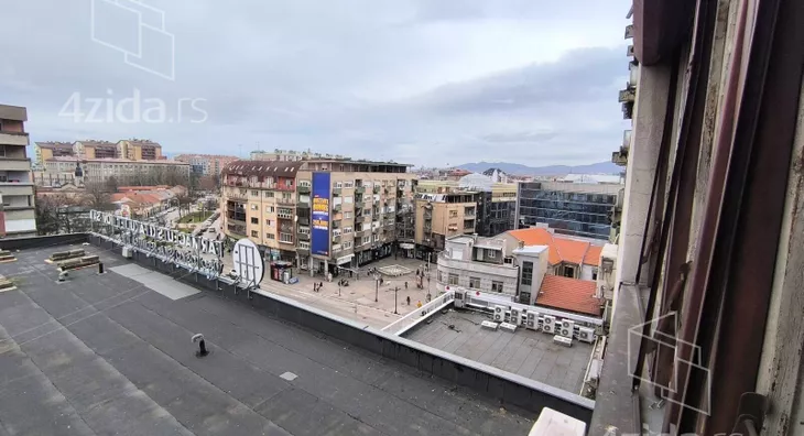 Četvoroiposoban stan | 4zida