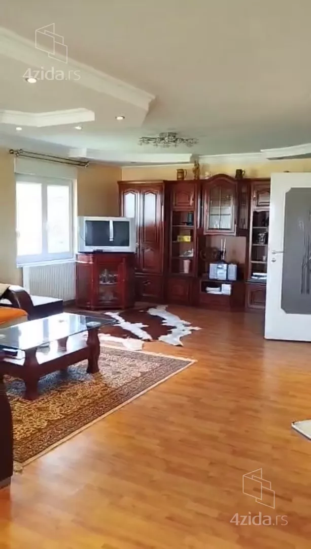 3-etažna kuća | 4zida