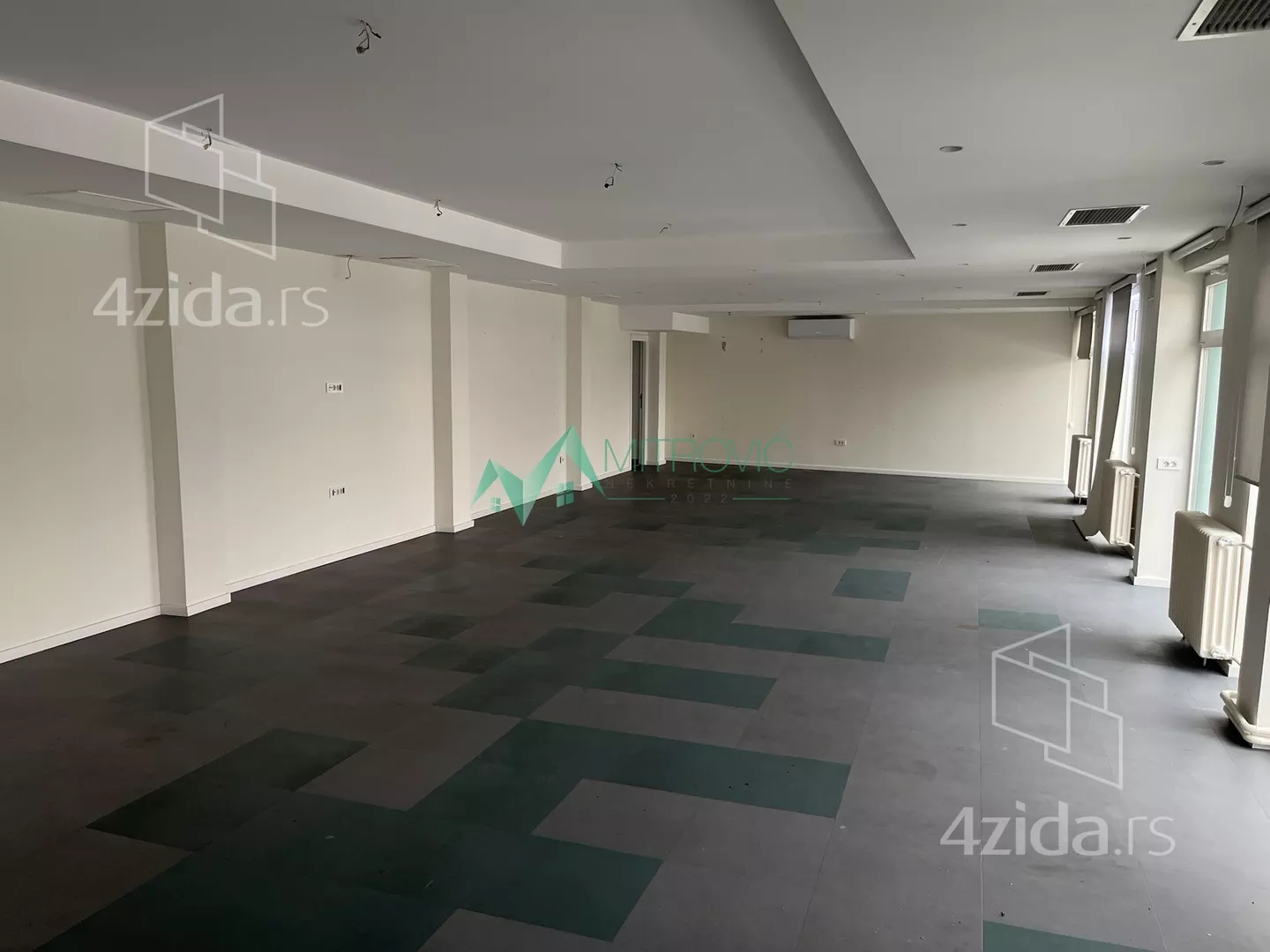 Poslovni prostor | 4zida