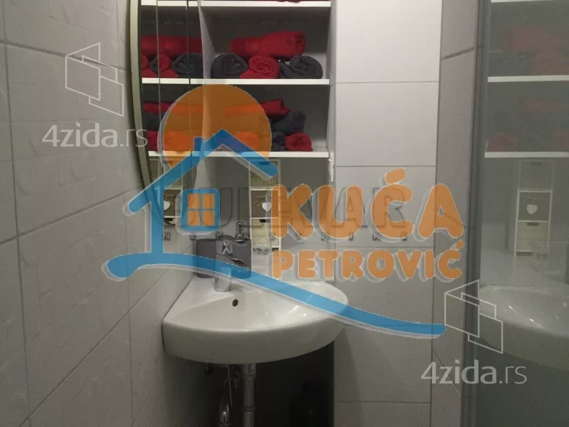 Garsonjera | 4zida