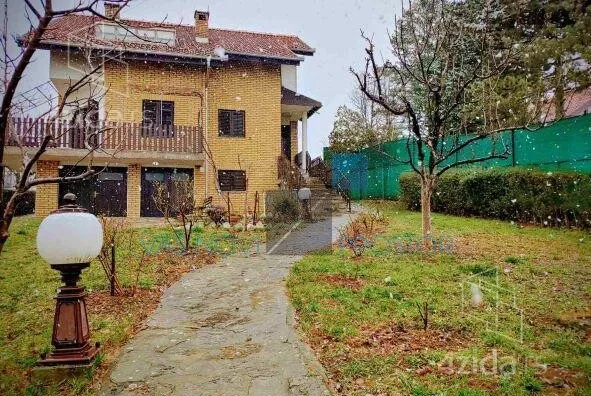 Kuća | 4zida