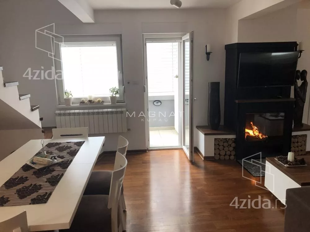 Četvoroiposoban stan | 4zida