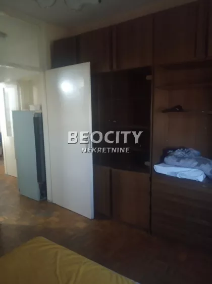 Sava Burića | 4zida.rs