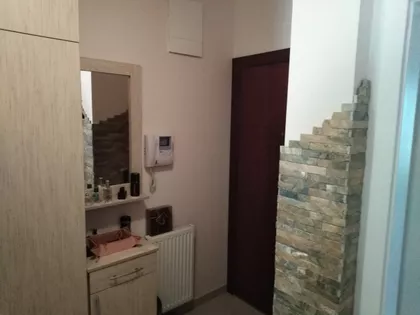 Lepa Brena | 4zida.rs