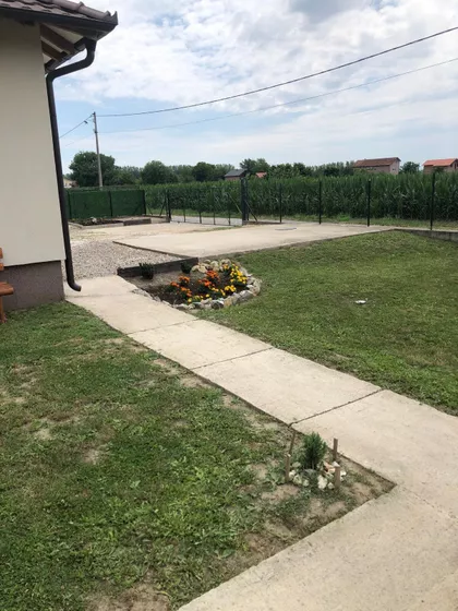 Borča | 4zida.rs