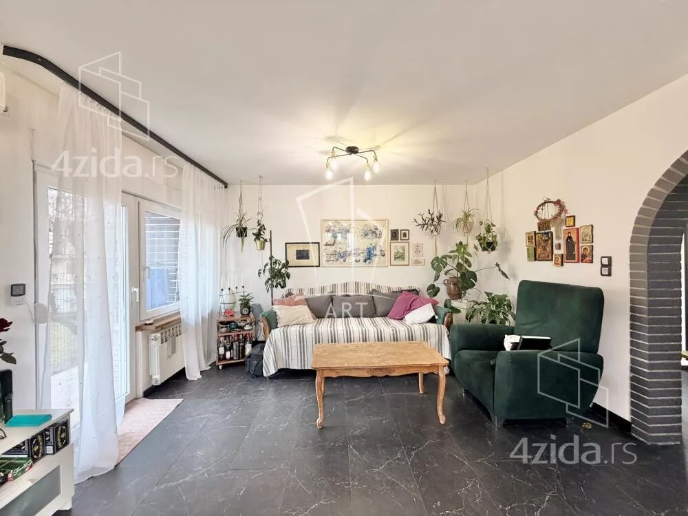 4-etažna kuća | 4zida