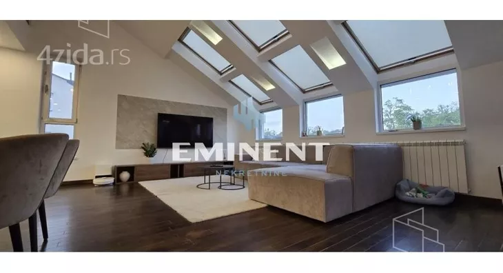 Petosoban stan | 4zida