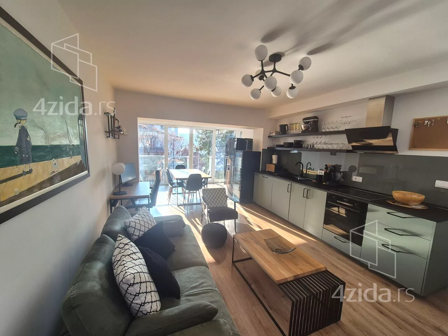 Trosoban stan | 4zida