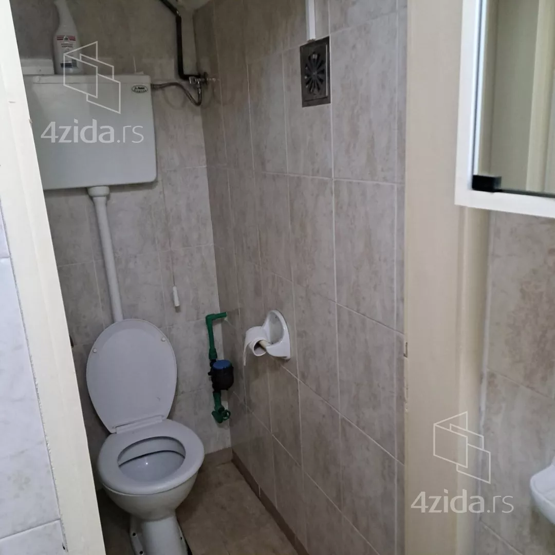 Lokal | 4zida