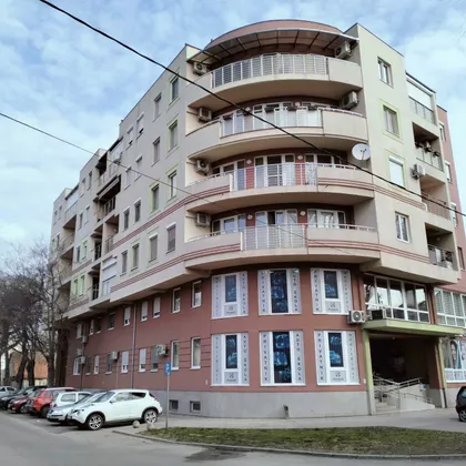 Žarka Zrenjanina 12 | 4zida.rs