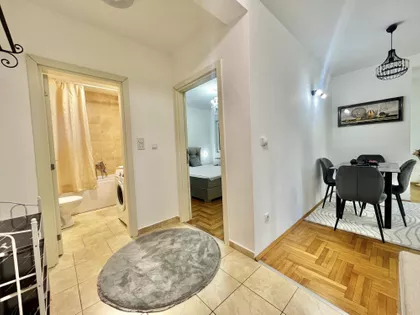 Milana Rakića | 4zida.rs